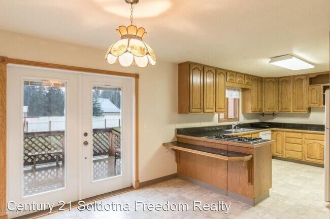 Building Photo - 5 br, 2 bath House - 35818 Tara Circle