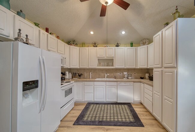 Foto del edificio - 3900 W 17th St