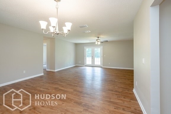 Foto del edificio - NOW AVAILABLE! 17803 JOHN ALLEN RD, GLEN S...