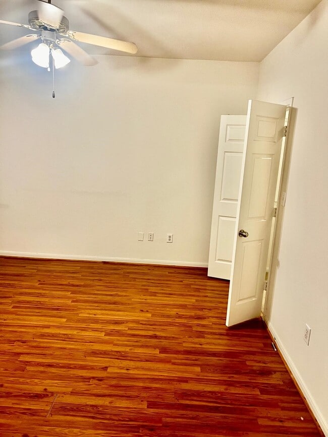 Building Photo - 1330 Old Spanish Trl