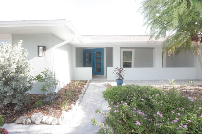 Building Photo - 8560 Heron Lagoon Cir