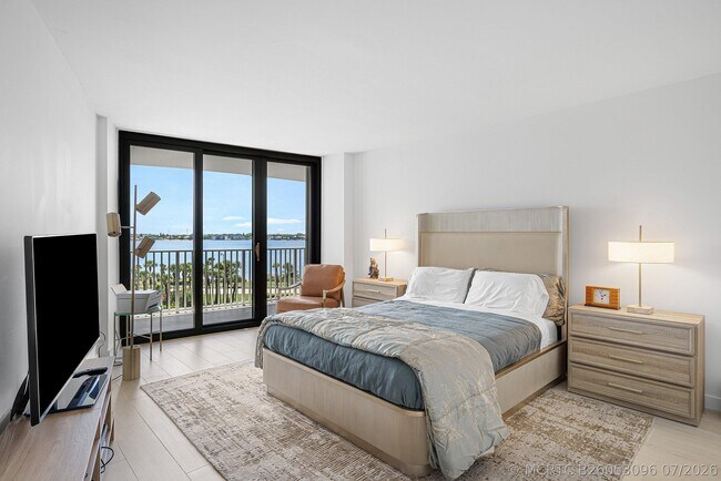 Foto del edificio - 3360 S Ocean Blvd