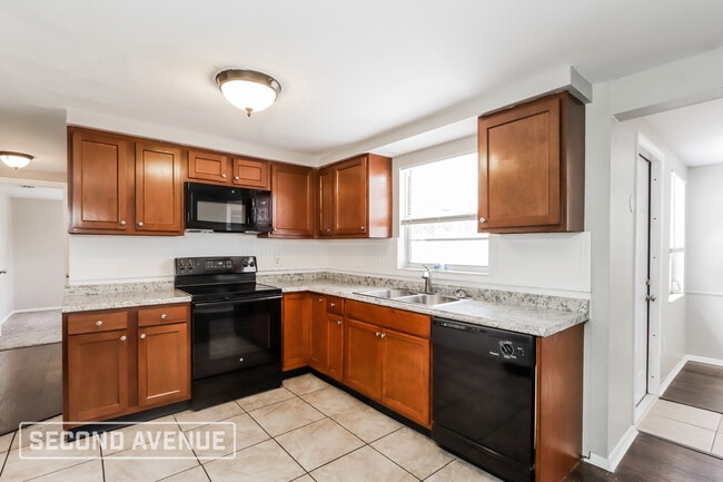 Foto del edificio - 7321 Coventry Dr