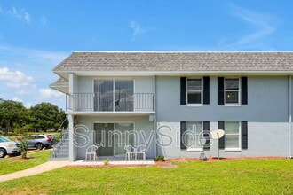 Building Photo - 915 W Oak Ridge Rd