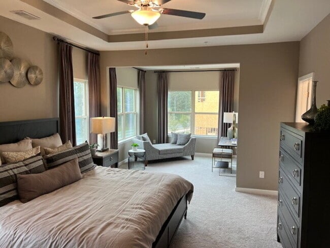 Building Photo - 209 Commons Ave