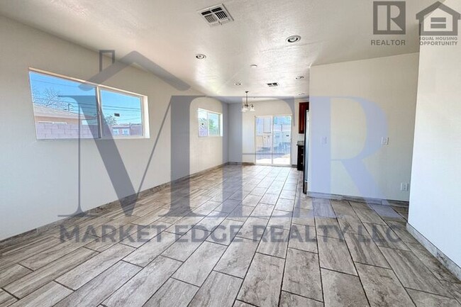 Foto del edificio - 3Bed/2Bath House at 35th Ave/Bethany!  $19...