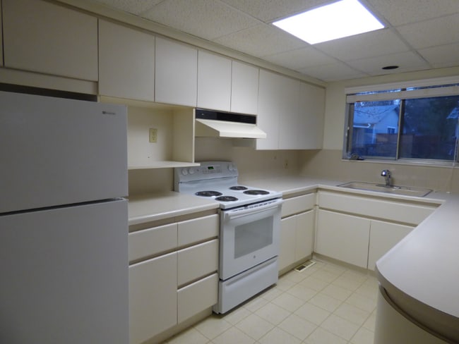 Foto del edificio - Spacious 2BR/2.5BA in Lakewood!