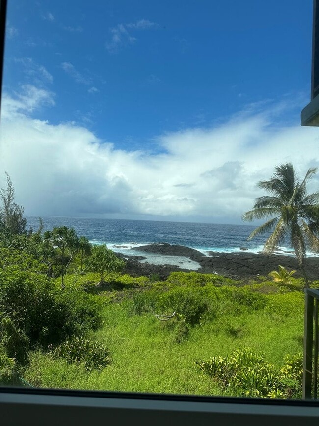 Building Photo - 2405 Kalanianaole St