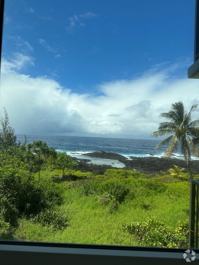 Building Photo - 2405 Kalanianaole St