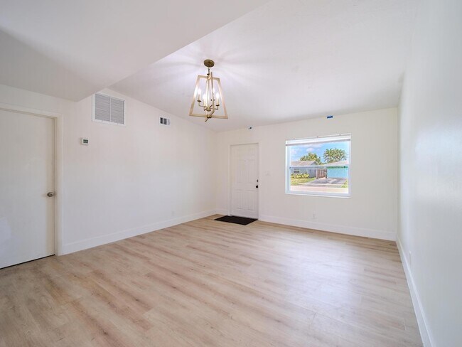 Building Photo - 3686 Gull Rd