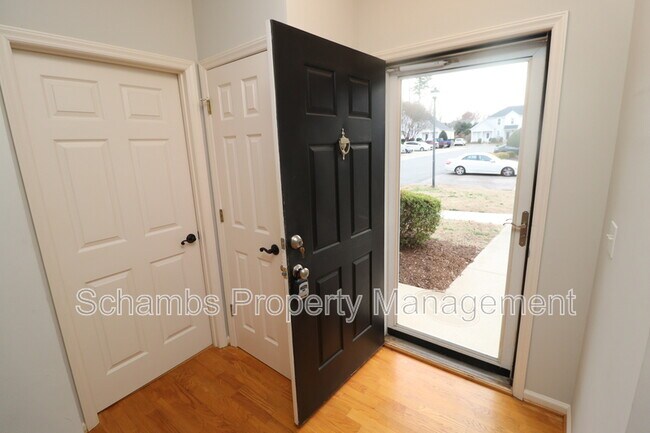 Foto del edificio - 3013 Silky Dogwood Trail