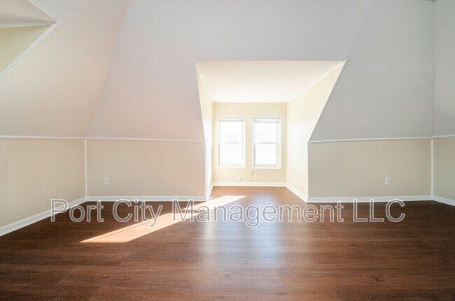 Foto del edificio - 5327 Wesley Ave