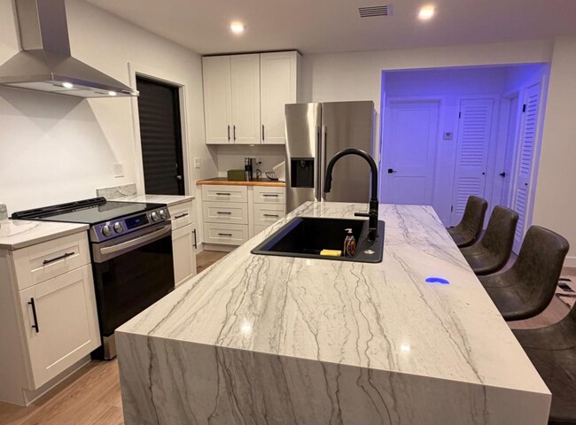 Foto del edificio - 1025 NW 148th St