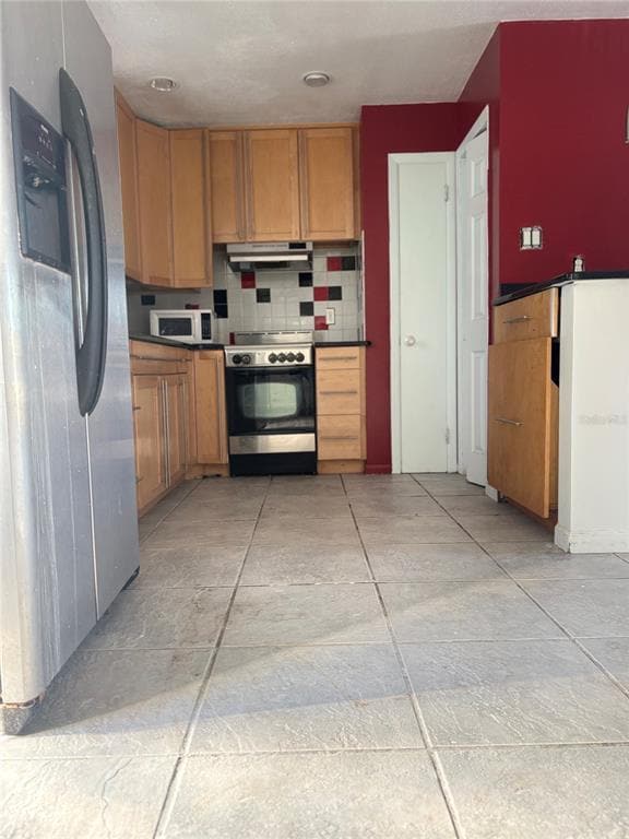 Building Photo - 4006 W Land Ave