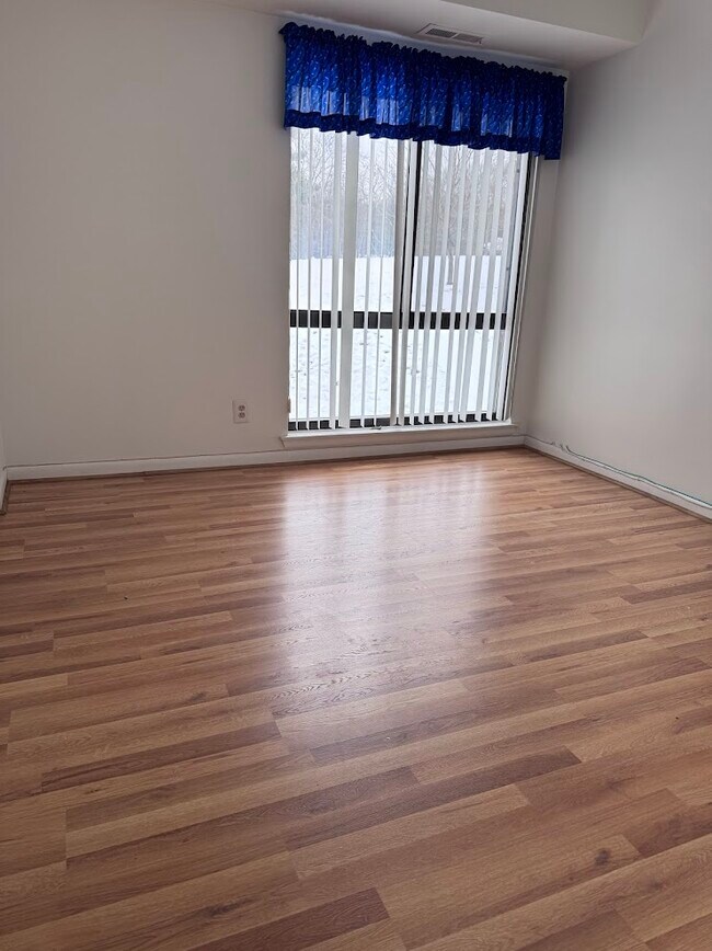 Foto del edificio - 6079 Majors Ln