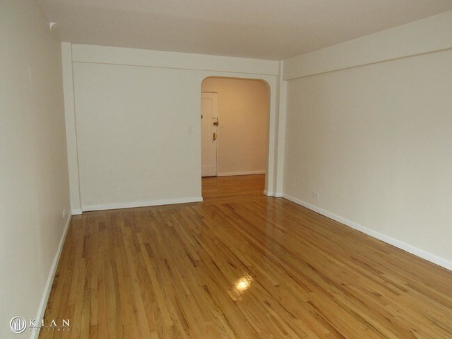 Building Photo - 9851 Queens Blvd