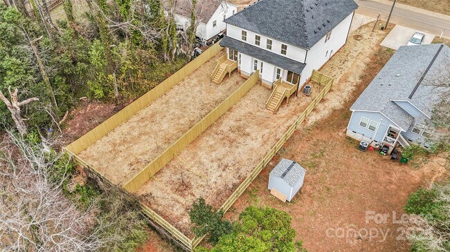 Foto del edificio - 2718 Mayfair Ave