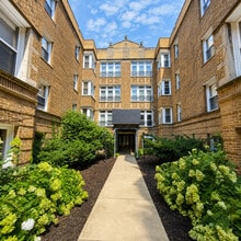 Building Photo - 1626 W Farwell Ave