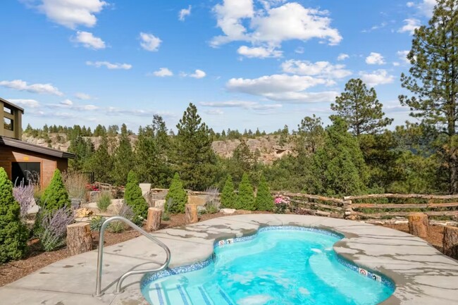 Building Photo - 314 Tamarron Dr