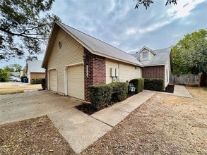 Building Photo - 9317 Kempler Dr Building Photo - 9317 Kempler Dr