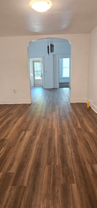 Foto del edificio - 347 Parker Ave