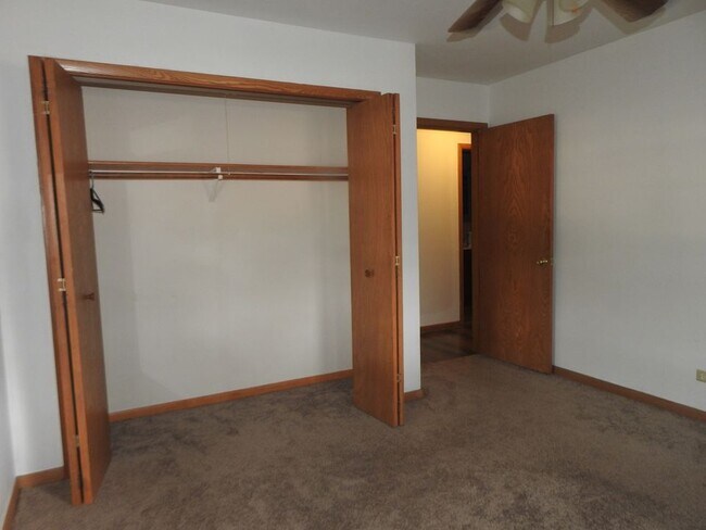 Building Photo - 580 Lucille St