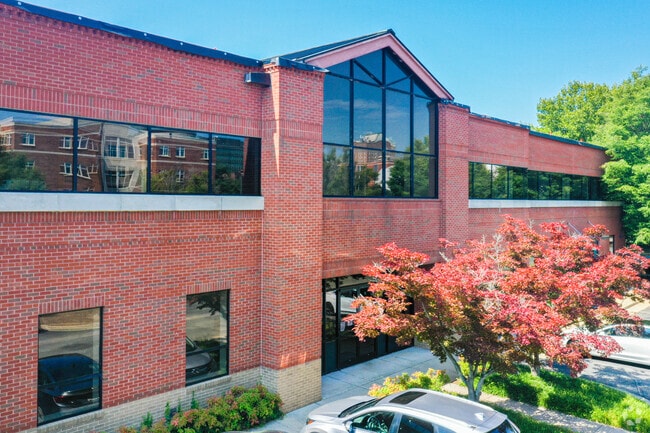 Building Photo - One Hundred Avon