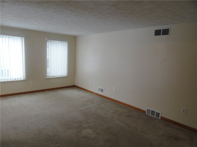 Foto del edificio - 206 Greenway Blvd