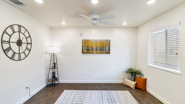 Building Photo - 21155 Gosling Rd