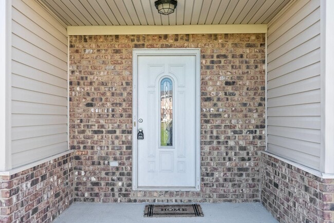 Building Photo - 579 Regency Cir