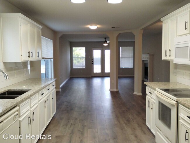 Foto del edificio - 3 br, 2 bath House - 2401 Napier Dr