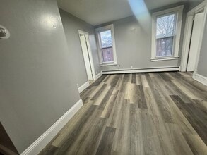 Building Photo - 214 Park Terrace