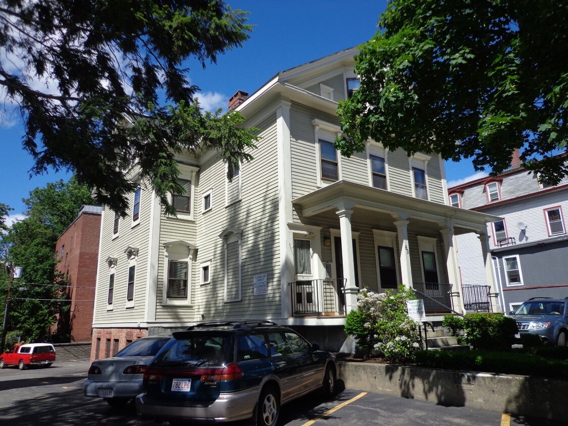 Primary Photo - 83 Elm St