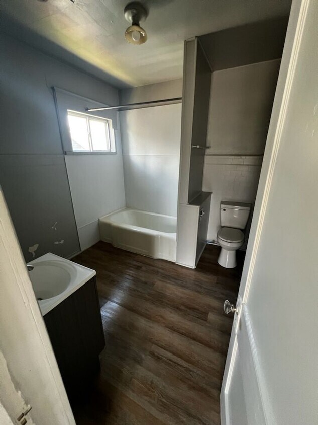 Foto principal - 701 N 25th St