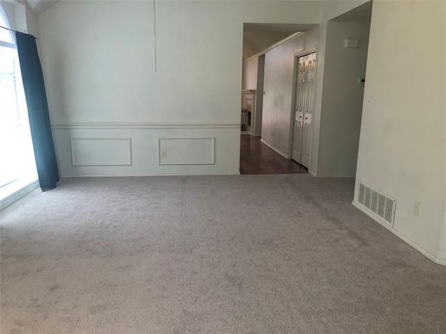 Foto del edificio - 905 Hillwood Ct