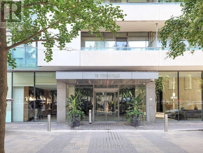 Photo du bâtiment - 18-2218 Yorkville Ave