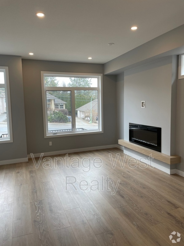 Building Photo - 1435-1435 Cara Gln Ct