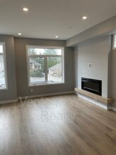 Building Photo - 1435-1435 Cara Gln Ct