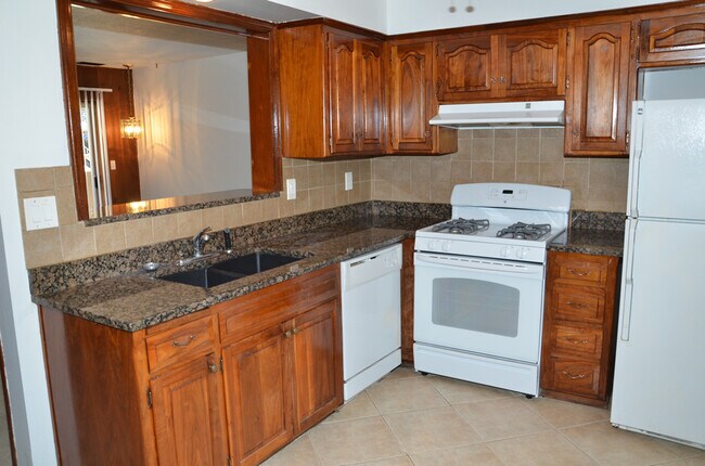 Foto del edificio - 4948 Grand Ave