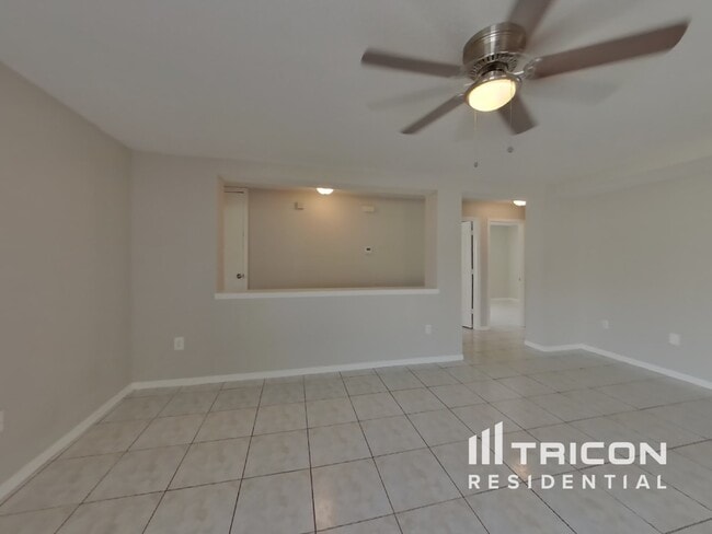 Building Photo - 2483 Brownwood Dr