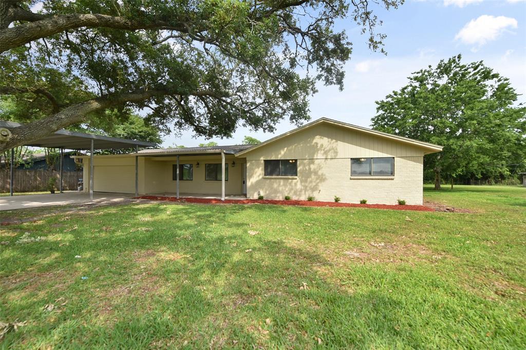 7911 Pleasant Ave Unit B, Alvin, TX 77511 Room for Rent in Alvin, TX