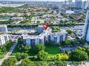 Building Photo - 3475 N Country Club Dr