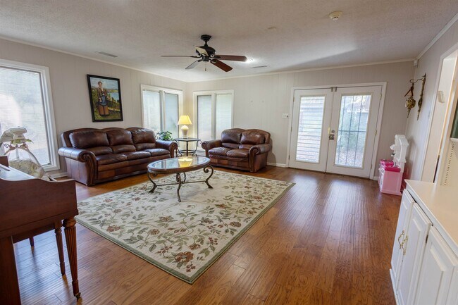 Foto del edificio - 5454 Brantford Ave