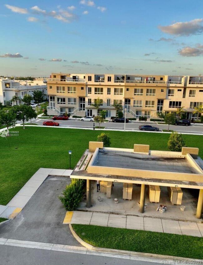 Foto del edificio - 10346 NW 64th St