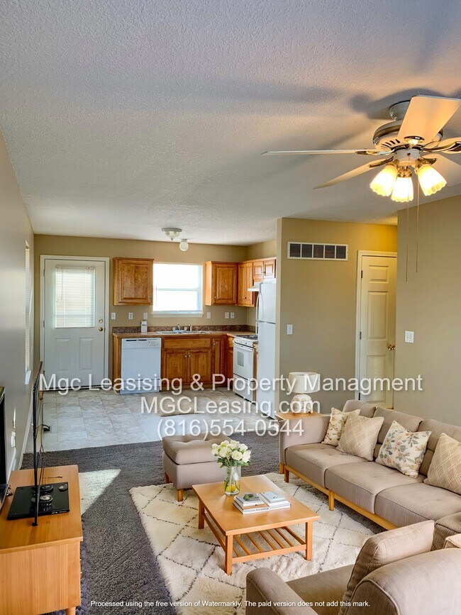 Foto del edificio - 816 NE Westwind Ln