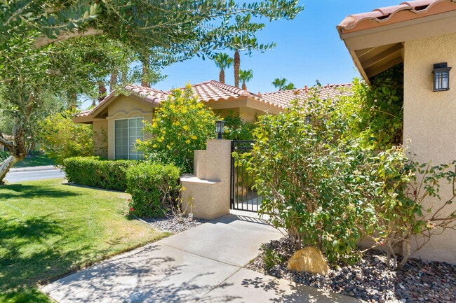 Building Photo - 76941 Coventry Cir