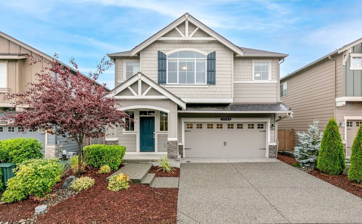 Foto principal - 5 Bed 3 Bath in Brookwood Trail Lake Stevens