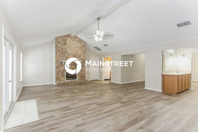 Foto del edificio - 3 Bedroom Pet-Friendly Home in FLEMING ISLAND, FL with Main Street Renewal