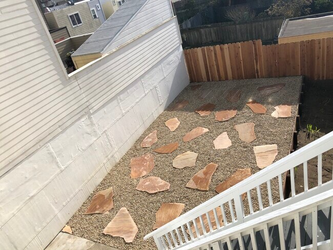 Foto del edificio - 2233 Taraval St