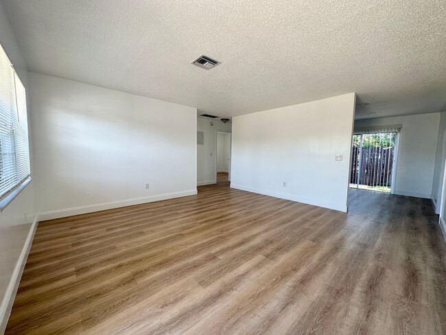 Photo - 3 Bedroom Duplex Apartment